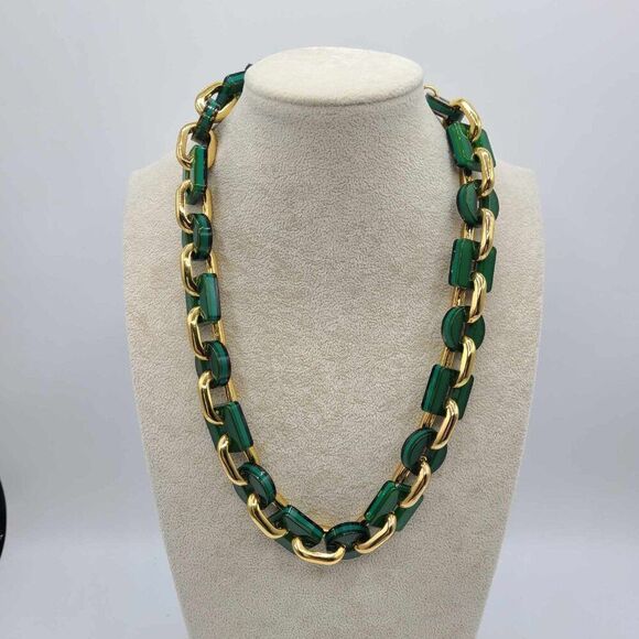 J Crew Lacquered Green Round & Square Gold Tone Link Necklace NWT! NEW! - Picture 8 of 8